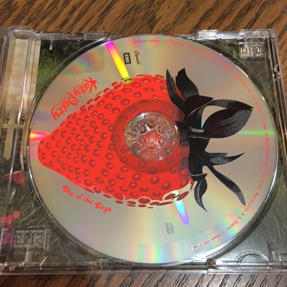 3 for $20 | Katy Perry - One of the Boys CD album pop dance album - Picture 3 of 4